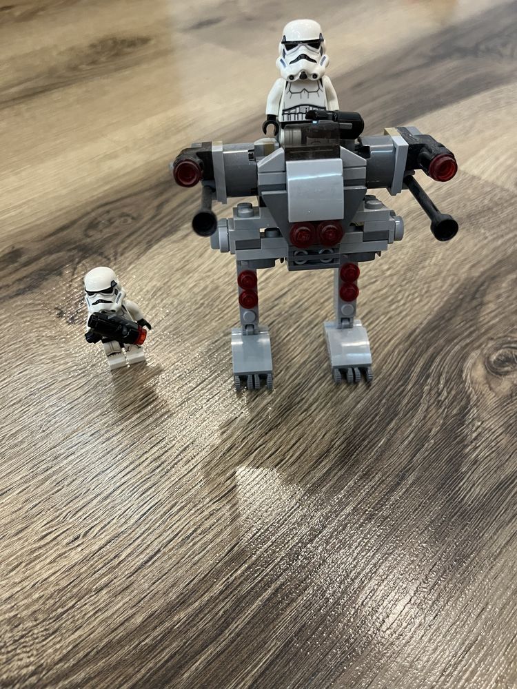 LEGO Star Wars Rey’s Speeder 75099-1