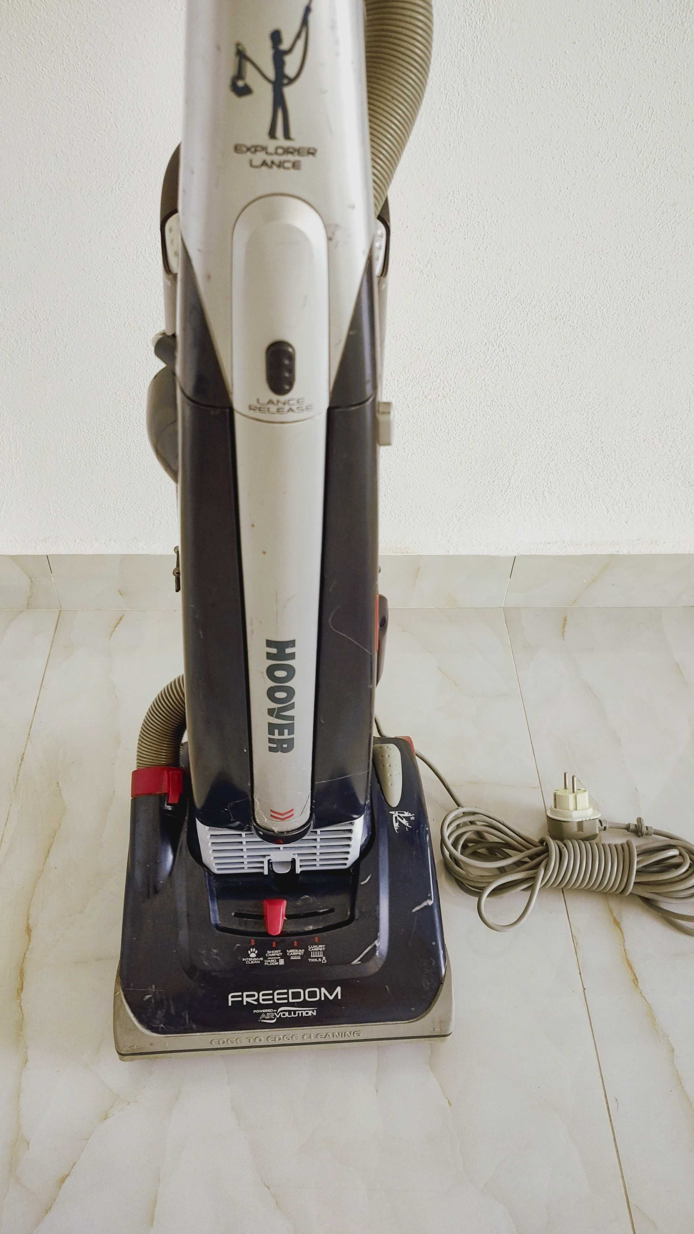 Прахосмукачката HOOVER FR7183