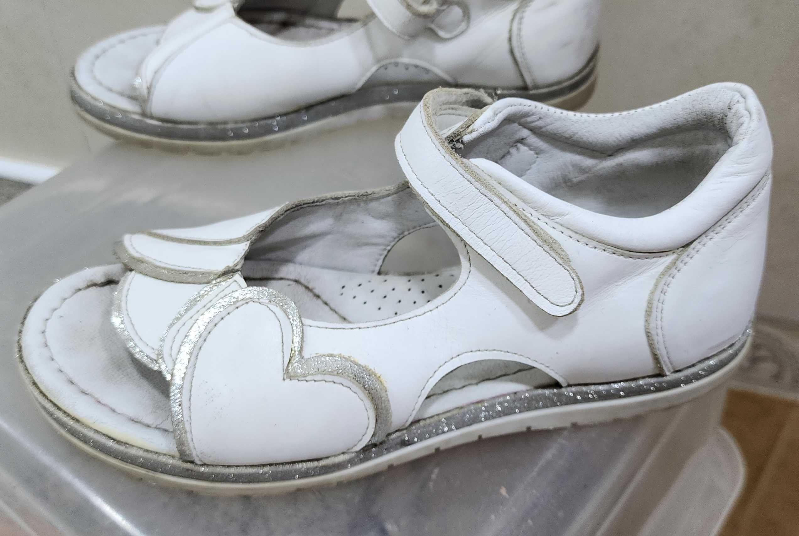 Летняя обувь кожаная белого цвета Перлина, Турция