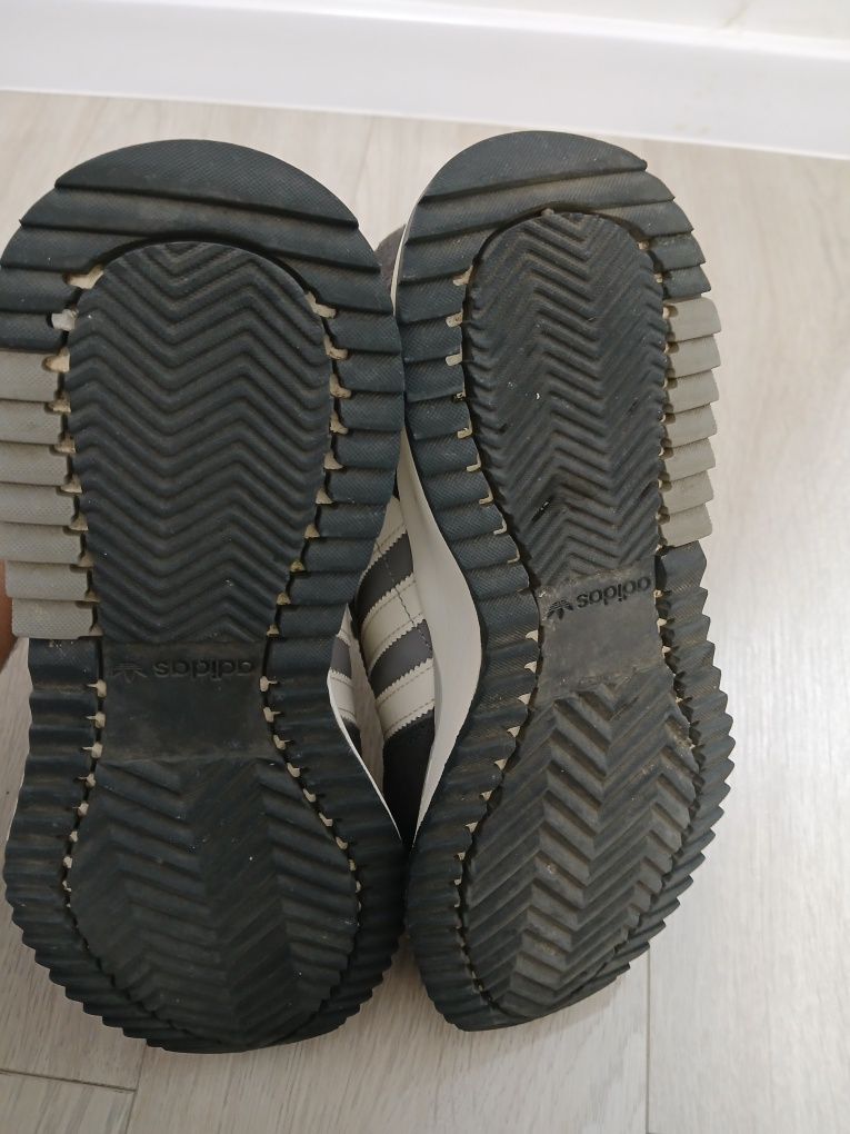 Adidasi nr 43 Grey