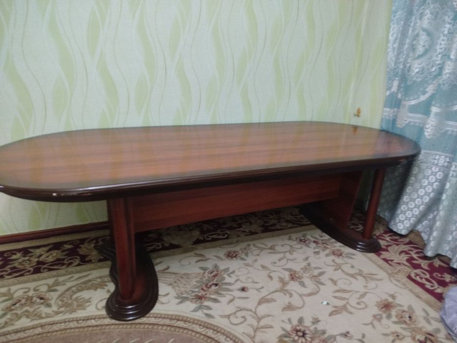 Стол стул сотилади