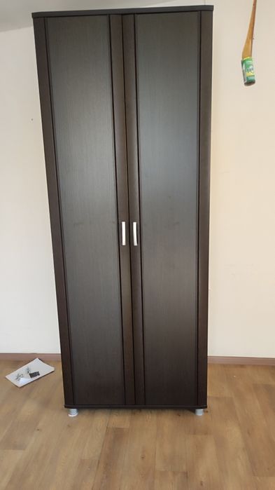 Продам шкаф платиной высота 20020 ширина 900  глубина 600 цена 100000т