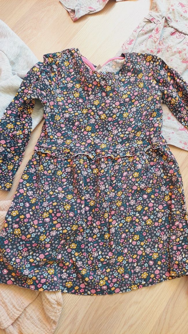 Лот Zara, Carter's, George рокли, суичъри, блуза 122 см 6-7 г.