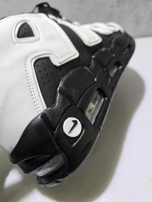 Adidasi Nike Air More Uptempo