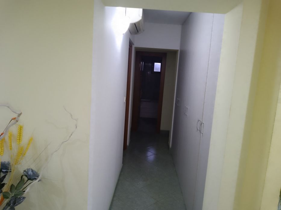 Apartament 4camere transformat în3camere bloc nou la etaj 3 cu acop