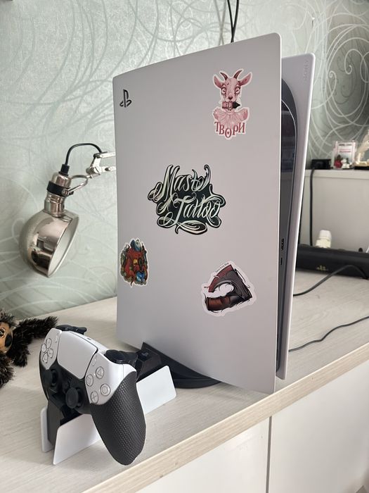 PS 5 на 825gb Б/У