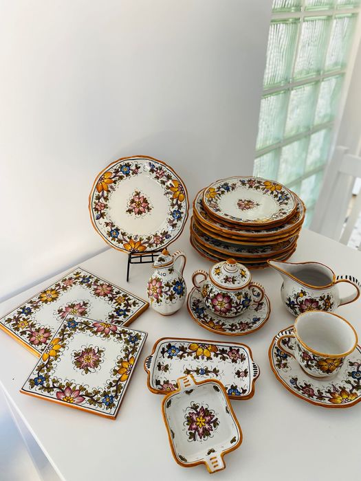 Set ceramică pictată manual Grazia Deruta – 19 piese, Italia