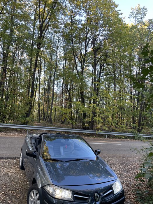 Vând renault megane 2 cabrio karmann