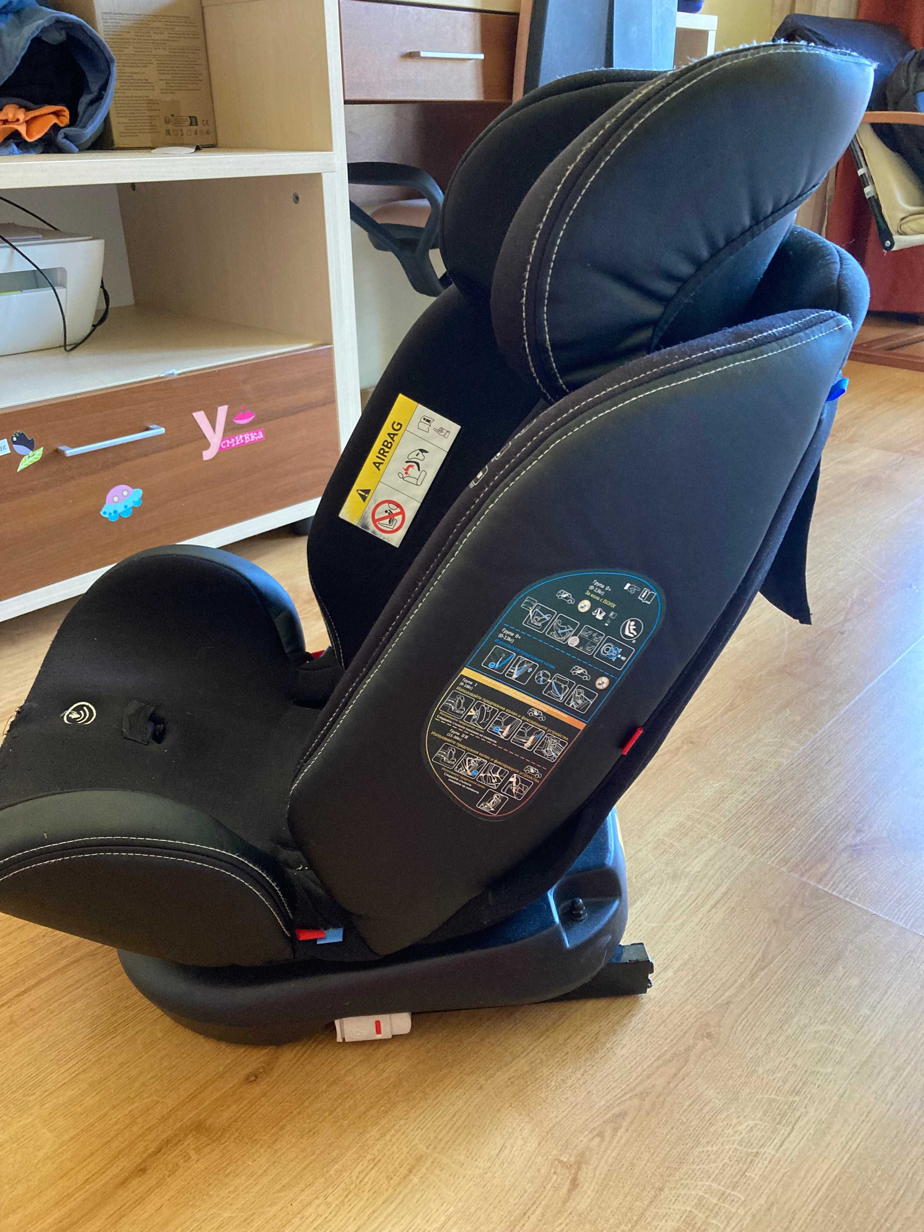 Стол за кола с Isofix система Pilot