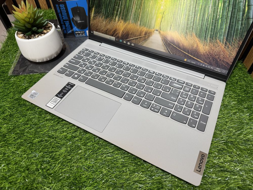 Ноутбук Lenovo IdeaPad5 Core i3-1005G1/4GB/SSD256GB/Intel UHD Graphics