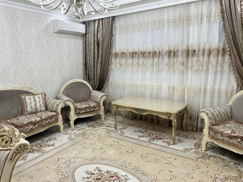 4 xonalik uy uzining mebel va texnikalari bilan sotiladi!