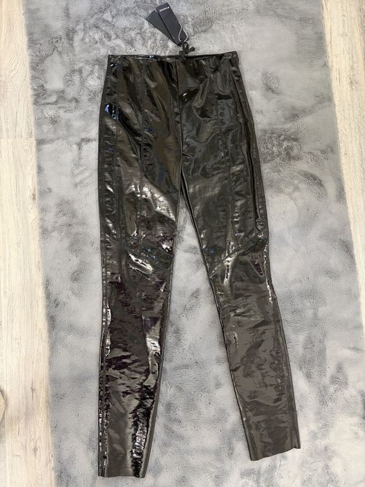 Дамски латексов клин Pinko