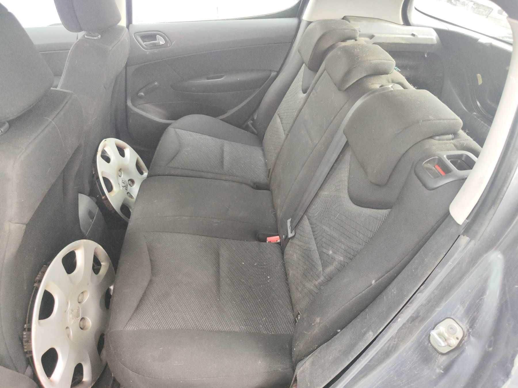 Peugeot 308 На части 1.6 бензин 120кс