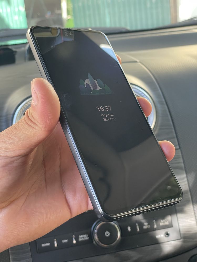Redmi note 11 Pro yangi karobka dakument 6/128 xotira
