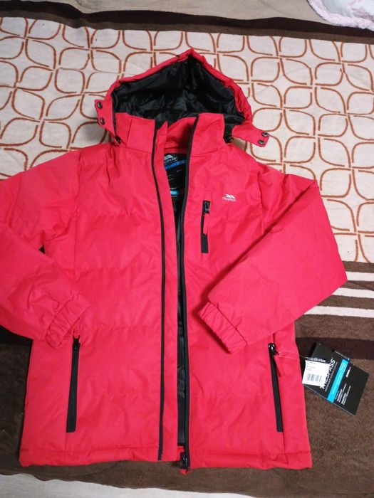 Geaca Trespass pt copii de 9-10 ani