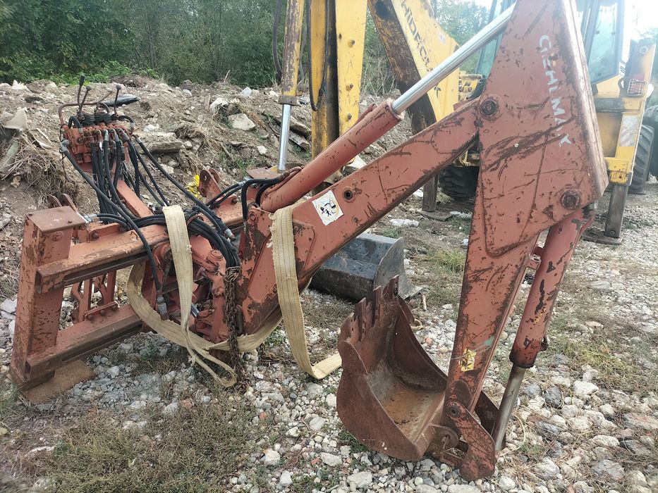 Brat excavat bobcat ,brat săpat mini incarcator