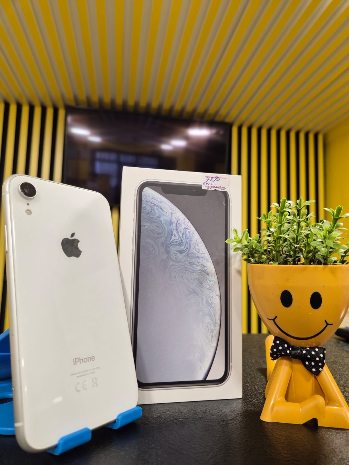 Iphone XR, 64гб, Kaspi 0-0-12