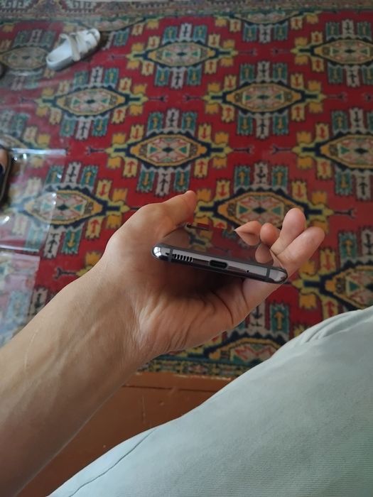 Срочно продаётся телефон