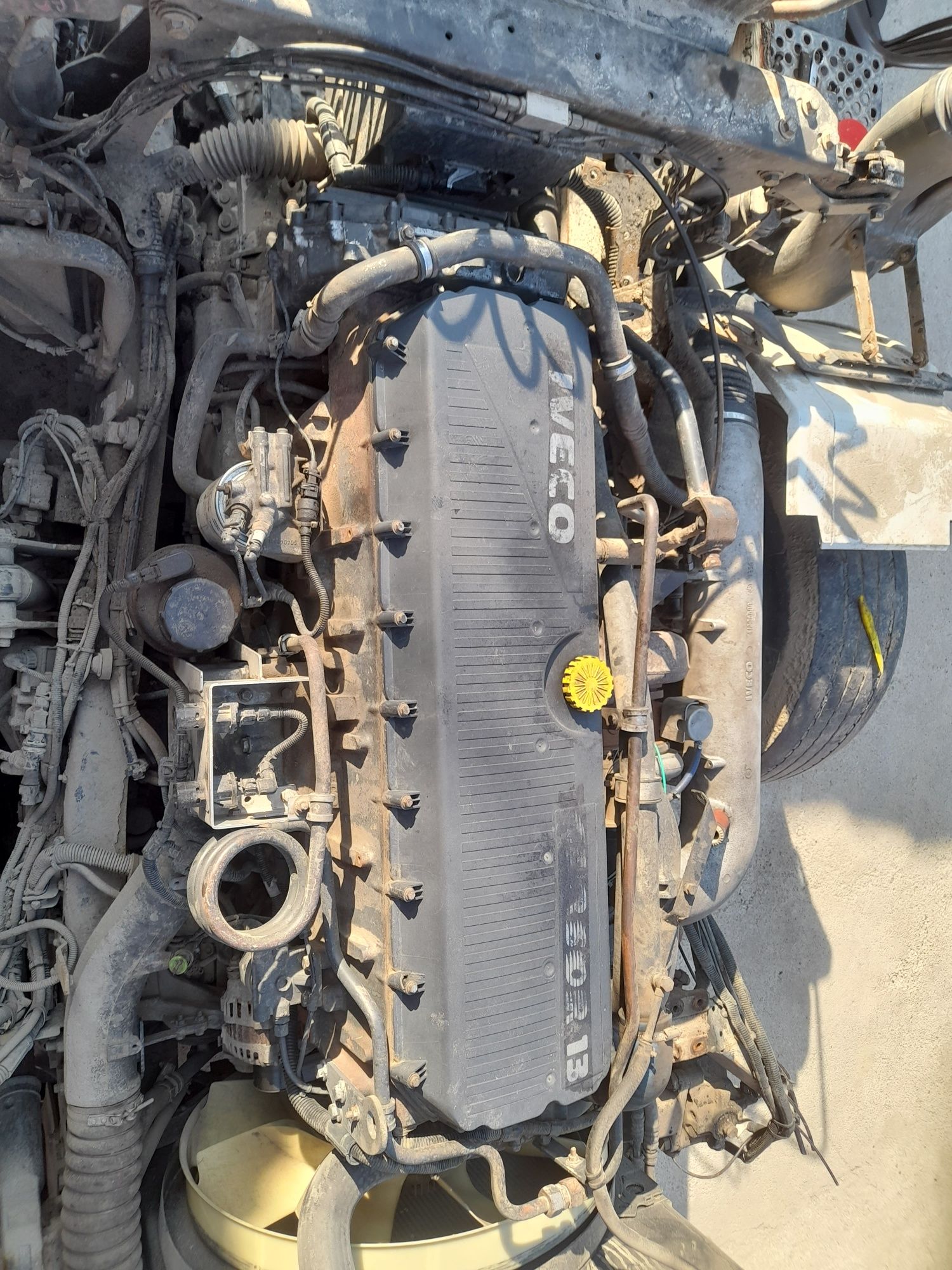 Vând motor de Iveco cursor 13 de 500 euro 5