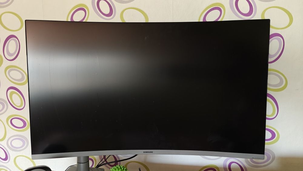 Монитор Samsung C32R502FHI