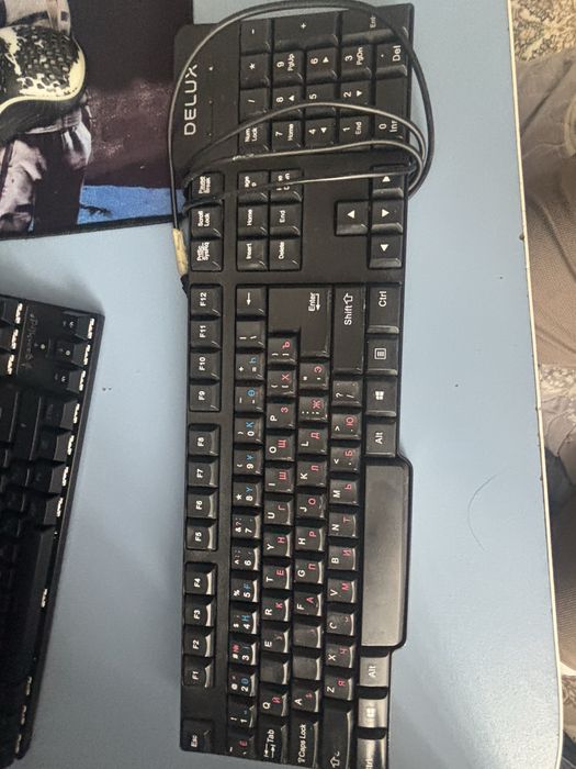 Клавиатура Delux