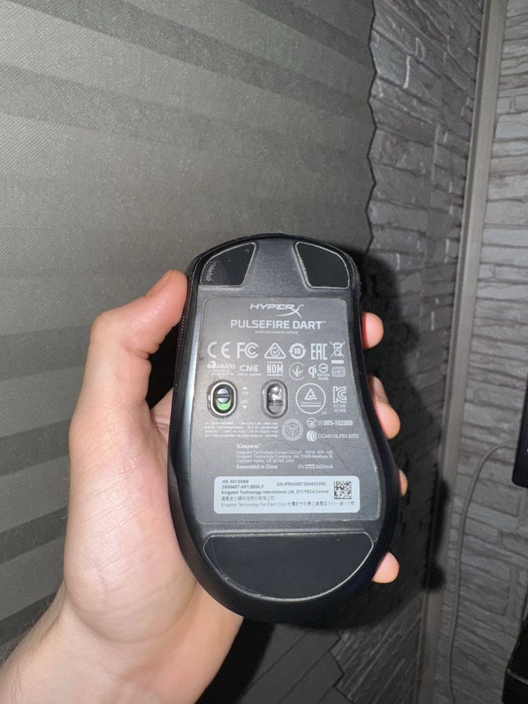 Продам игровую беспроводную мышь HyperX