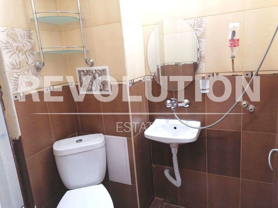 Дава се под наем Двустаен апартамент в Варна, Младост 2 - 58 кв.м за 300 € - Снимка #4