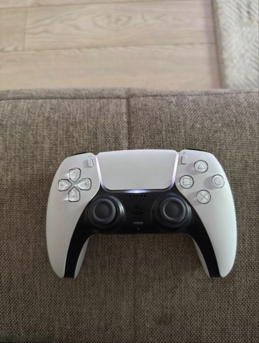 Controller PS5 ca nou