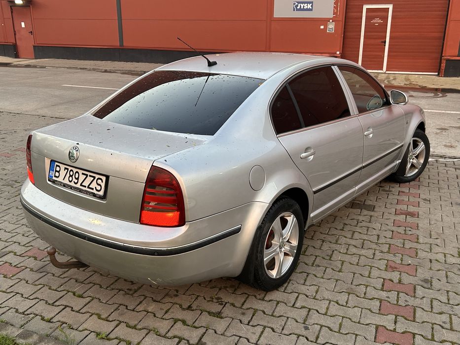Skoda Superb 2006 2.5L diesel automat piele trapa jante stare buna +/-