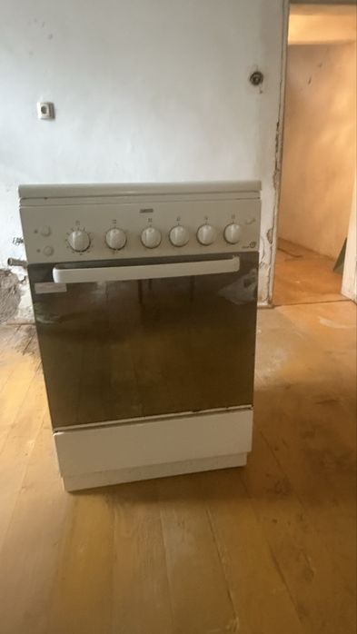 Vand aragaz Zanussi