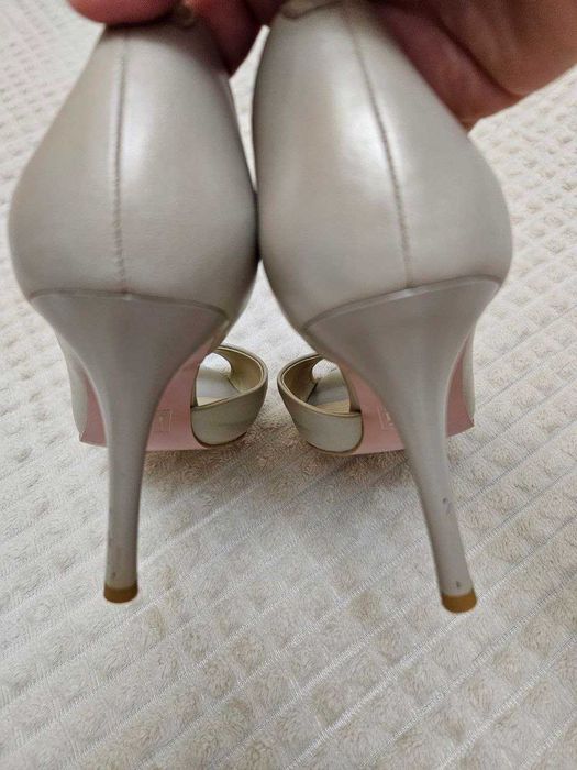 Босоножки кожаные размер 38