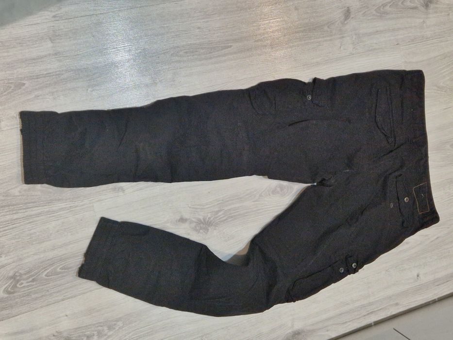 Pantaloni pentru bărbați