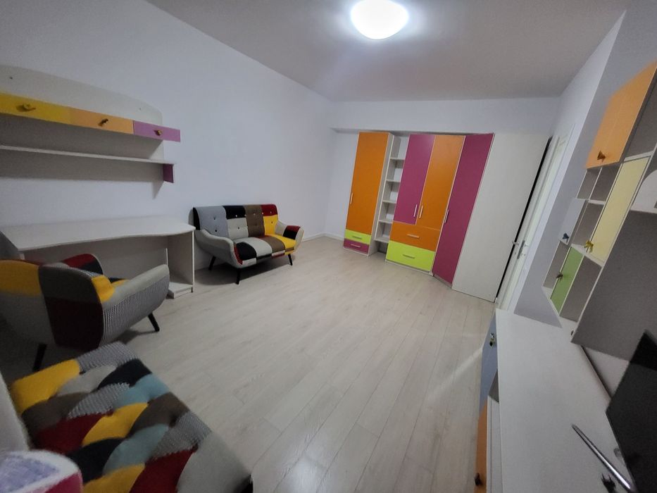 Apartament cu 3 camere