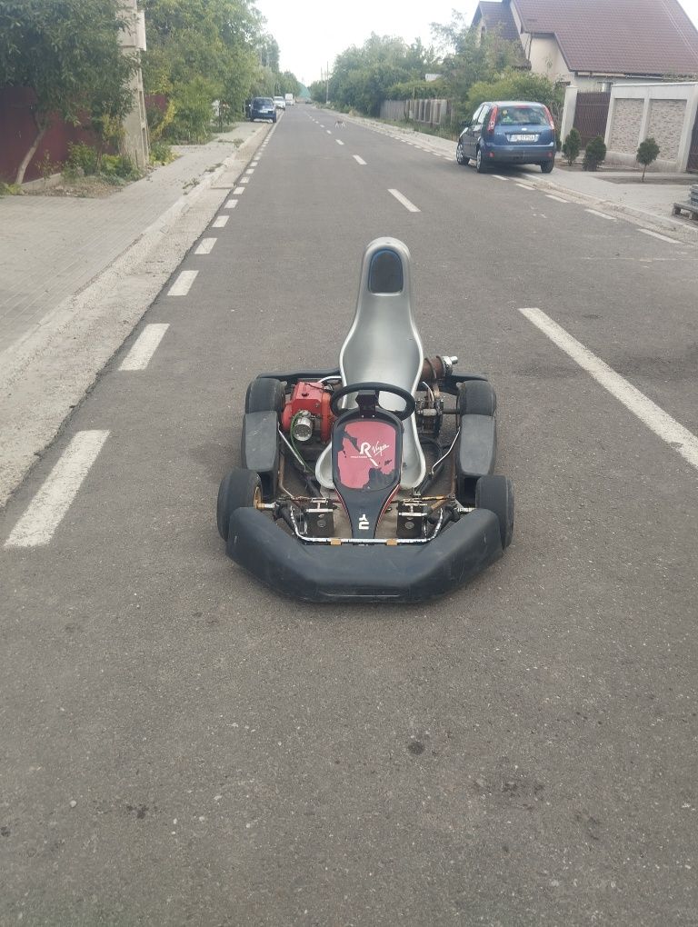 Kart de vânzare.