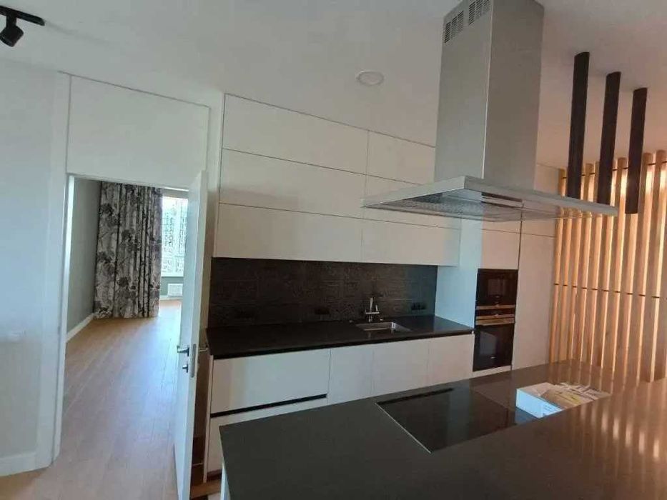 Дава се под наем Тристаен апартамент в София, Зона Б-18 - 90 кв.м за 663 € - Снимка #4