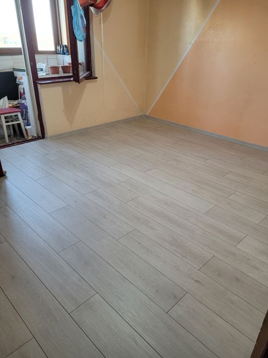 Montez parchet Laminat & Mobilă