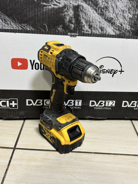 MDM vinde: Filetanta Dewalt DCD708+Acumulator 5.0aH.