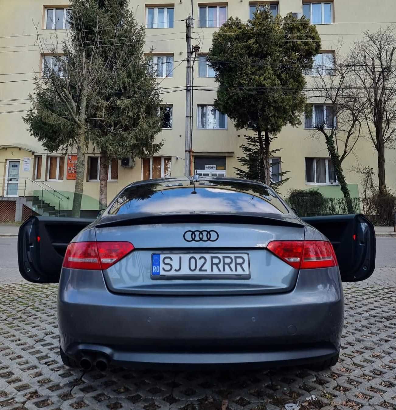 Audi A5 Coupe 2011