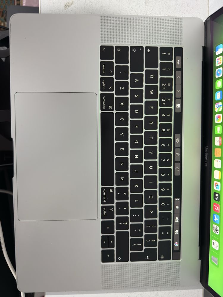 Macbook Pro 2019/i7/16/256/4Gb GPU