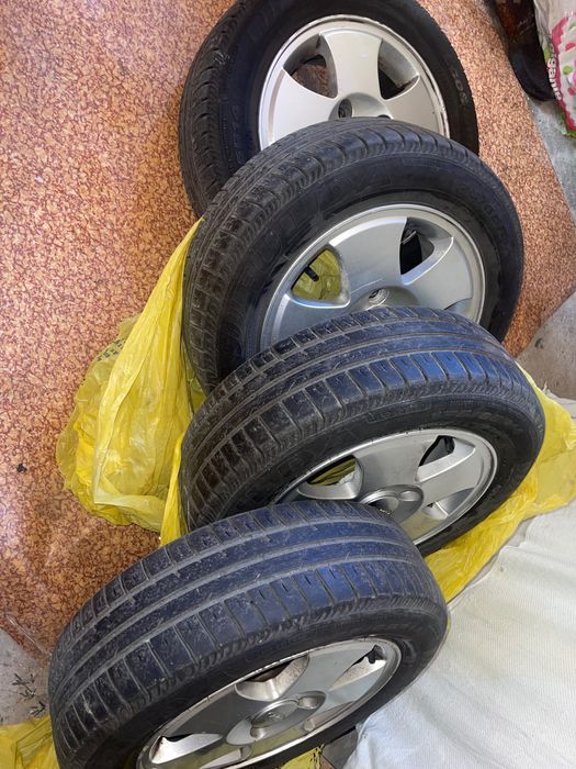 Продавам зимни гуми FULDA с лети джанти 175/65 R14