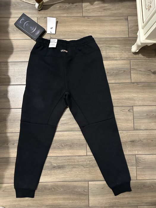 Nike tech in colaborare cu syna