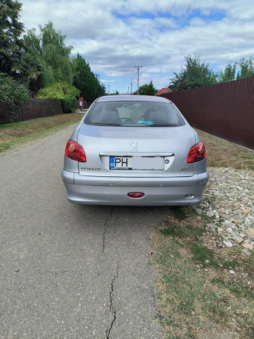 Auto Peugeot 206 Sedan an 2008