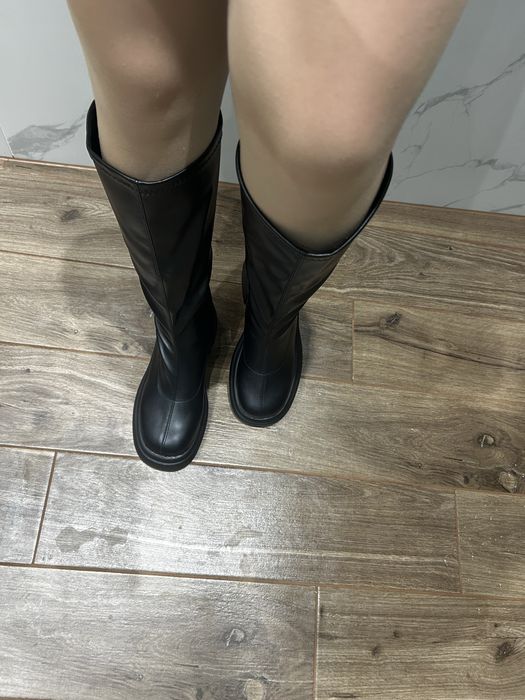 Чисто нови ботуши