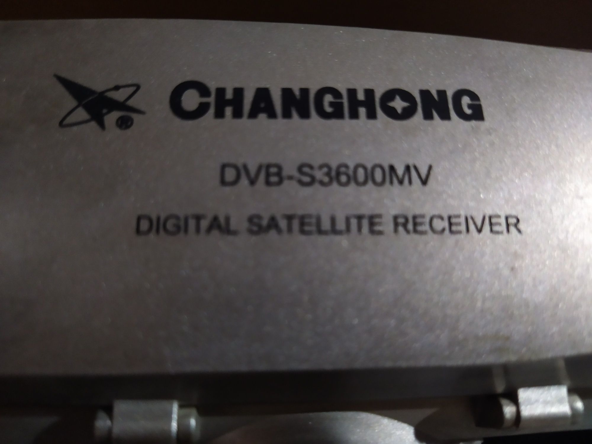 Продам спутниковую приставку SHANGHONG dvb-s3600mv