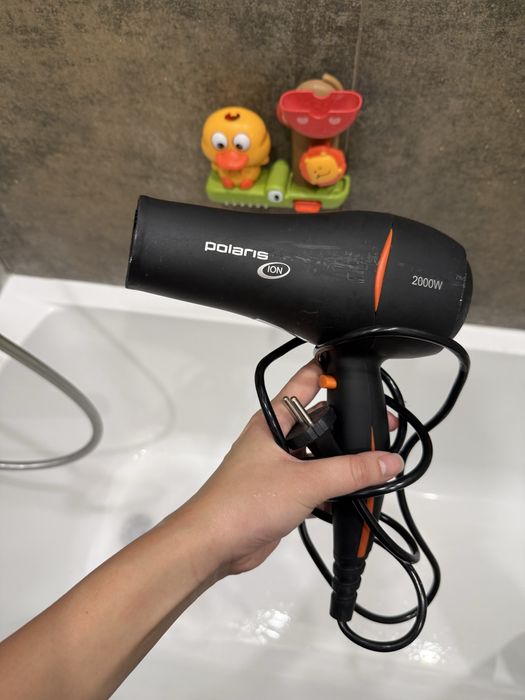 Продам фен Polaris