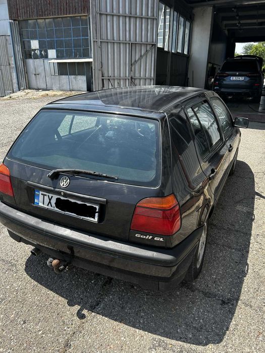 VW Golf GL в изправно техническо състояние и перфектен документално