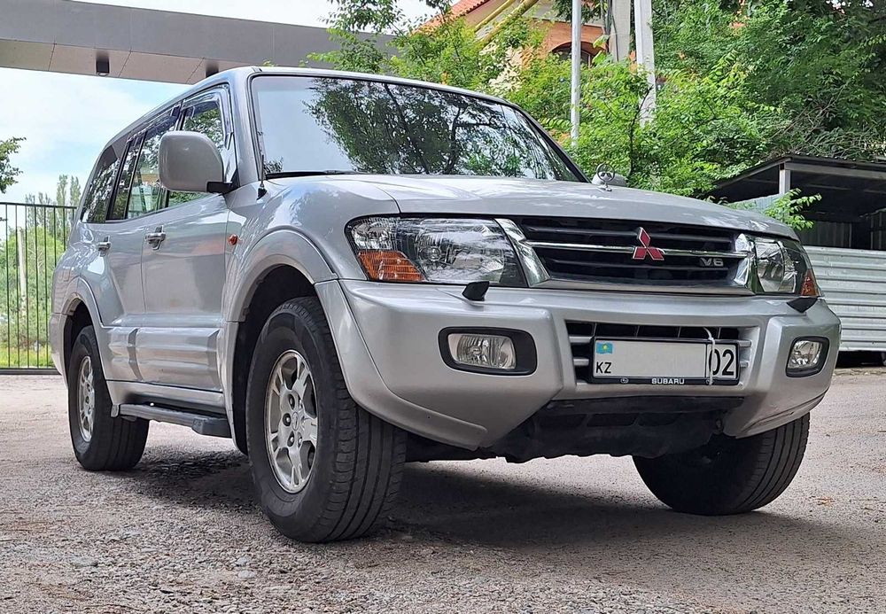 Mitsubishi Pajero/Паджеро 2002 г., хорошее состояние, дизель V3.2