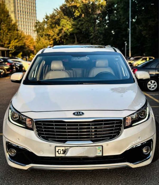 Продаю Kia Carnival 2019 года minivan 9 местный .