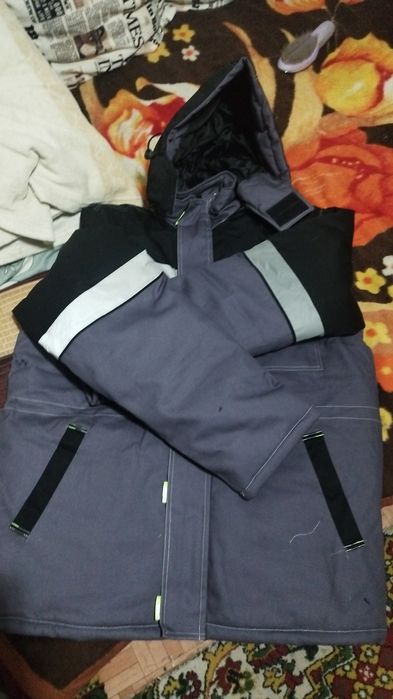 Продам спец одежду новую