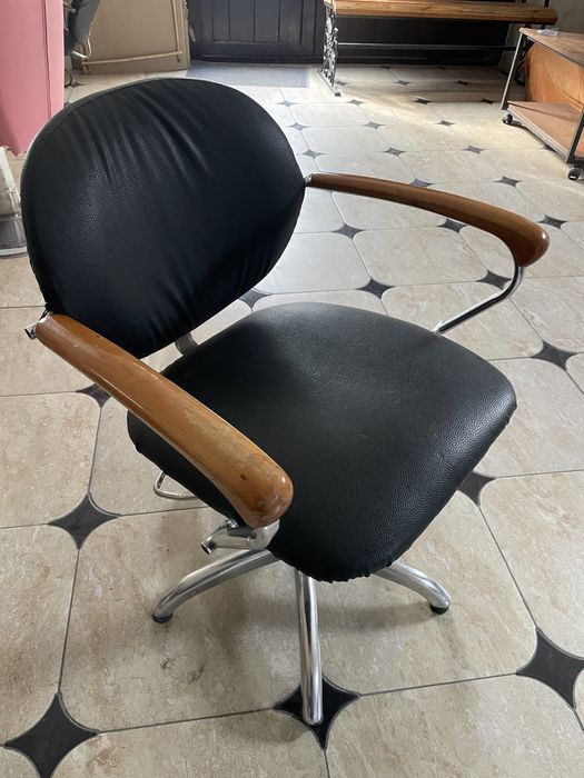 Кресло парикмахерская